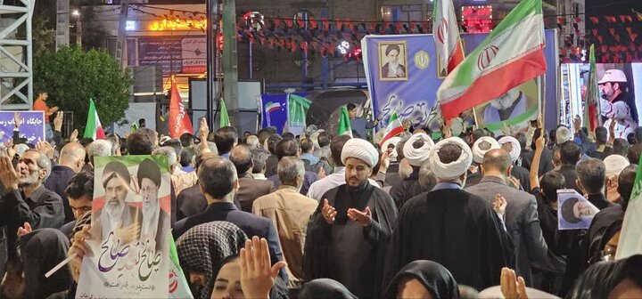 تصاویر/ تجمعی از جنس سوگ و حماسه در جیرفت