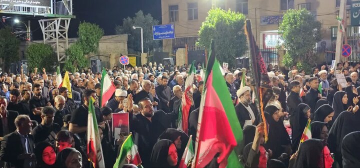 تصاویر/ تجمعی از جنس سوگ و حماسه در جیرفت