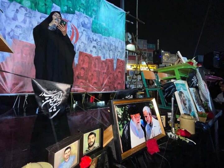 تصاویر؛ بیعت دختران دانش‌آموز ملارد با رهبر انقلاب