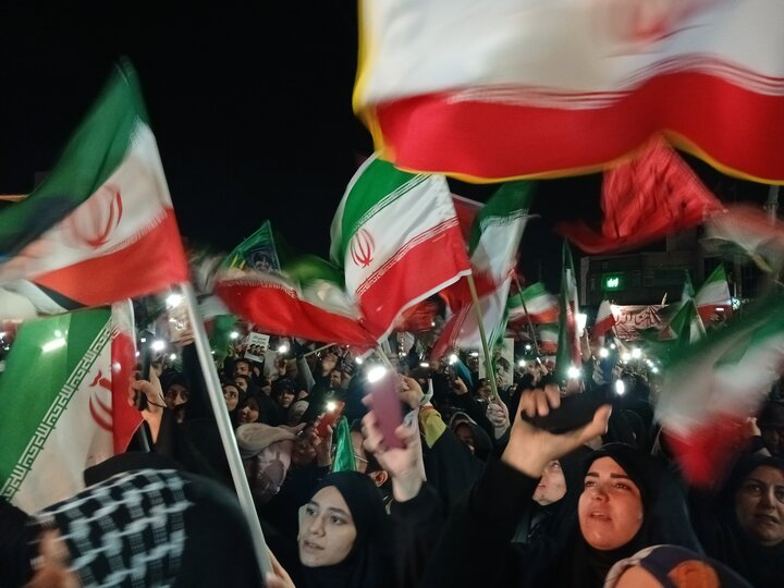 تصاویر/ اجتماعات مردمی و انقلابی مشهد(۱)