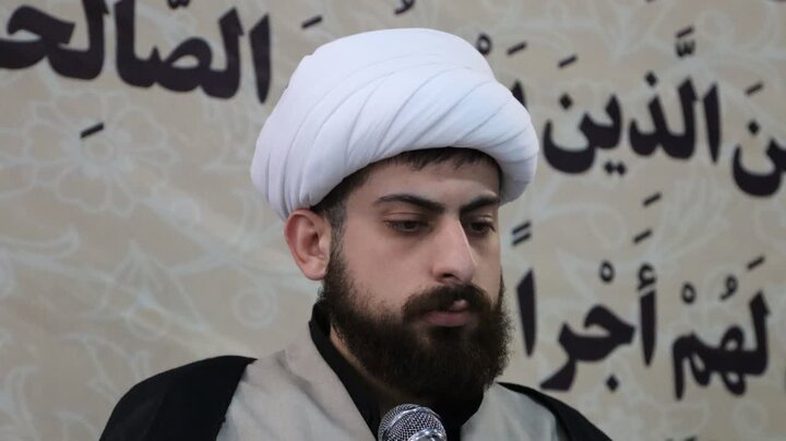 تصاویر/ جمع خوانی قرآن کریم در بیست و ششمین روز از ماه رمضان در شاهین دژ
