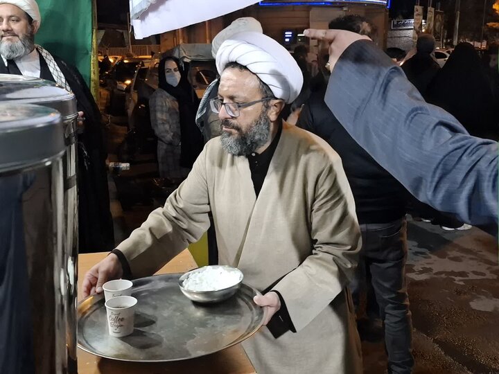 تصاویر/ فعالیت موکب جهادی روحانیون و طلاب مدازس علمیه آران وبیدگل