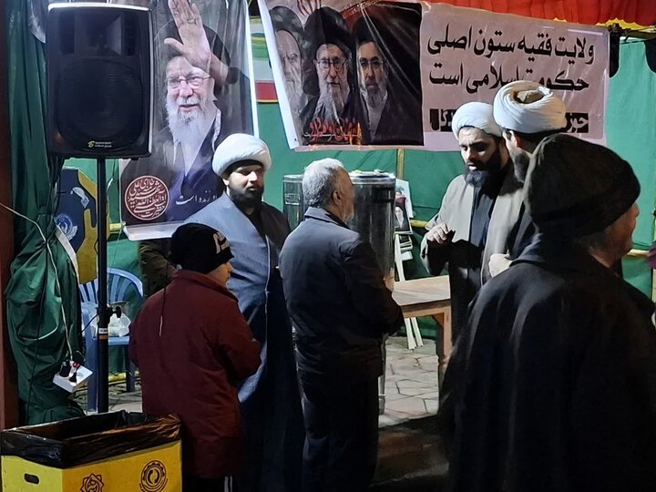تصاویر/ فعالیت موکب جهادی روحانیون و طلاب مدازس علمیه آران وبیدگل