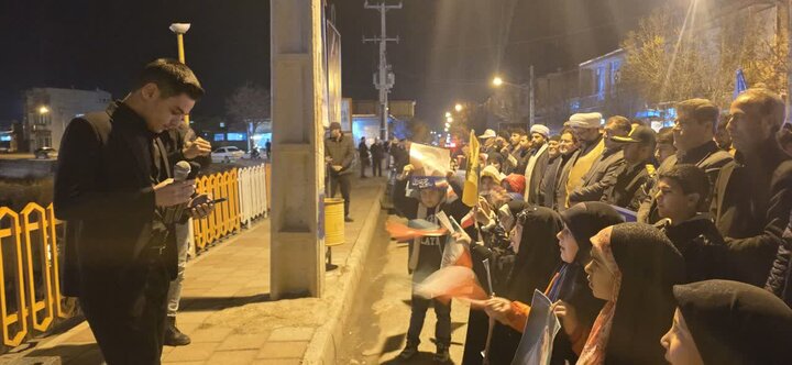 تصاویر/ تجمع دانش آموزان و فرهنگیان پلدشت در حمایت از نظام اسلامی