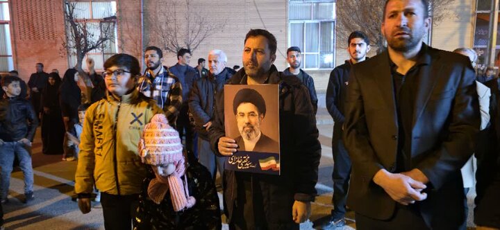 تصاویر/ تجمع دانش آموزان و فرهنگیان پلدشت در حمایت از نظام اسلامی
