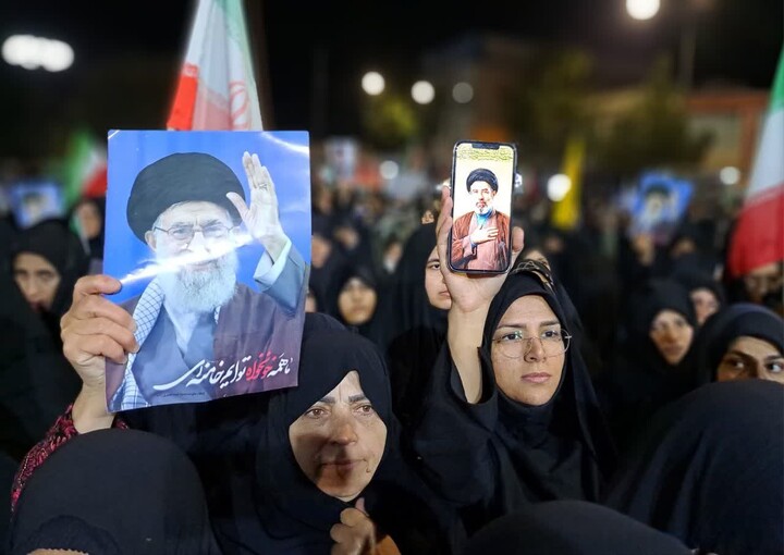 تصاویر| اجتماع مردمی بیعت با رهبر معظم انقلاب در قاین