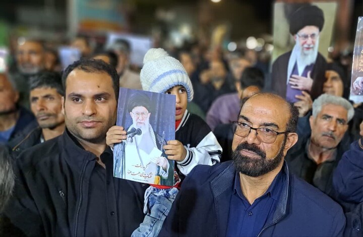 تصاویر| اجتماع مردمی بیعت با رهبر معظم انقلاب در قاین