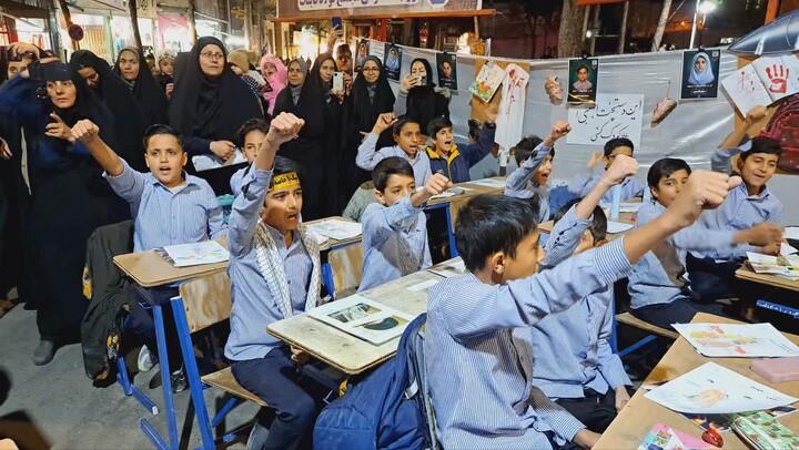 تصاویر| اجتماع مردمی بیعت با رهبر معظم انقلاب در قاین