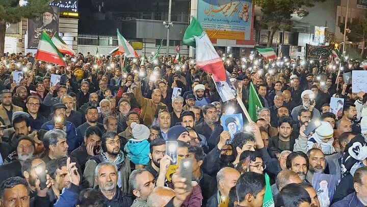 تصاویر| اجتماع مردمی بیعت با رهبر معظم انقلاب در قاین