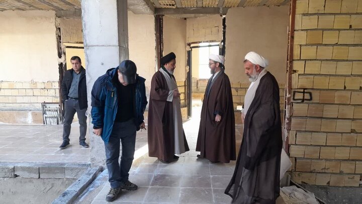 تصاویر/ بازدید مدیر حوزه علمیه خواهران آذربایجان غربی از پروژه ساخت مدرسه علمیه خواهران شهرستان ماکو