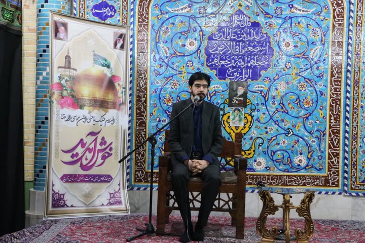 تصاویر/ محفل انس با قرآن کریم در زارچ و تجدید بیعت با رهبر و میثاق با شهدا
