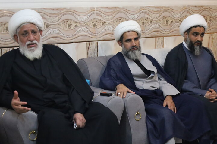 تصاویر/ دیدار مدیر حوزه علمیه استان هرمزگان با خانواده های شهدای دانش آموز شهرستان میناب