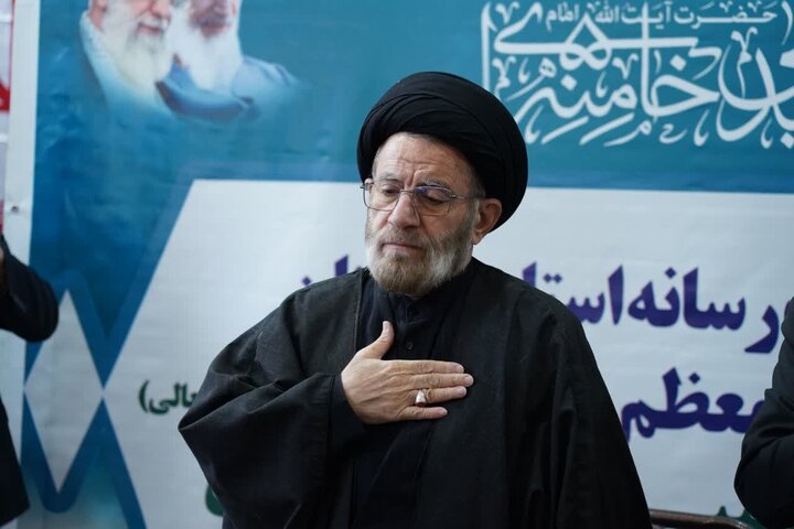 تصاویر/بیعت اصحاب رسانه استان لرستان با مقام معظم رهبری حضرت آیت الله سید مجتبی حسینی خامنه ای (مدظله العالی)