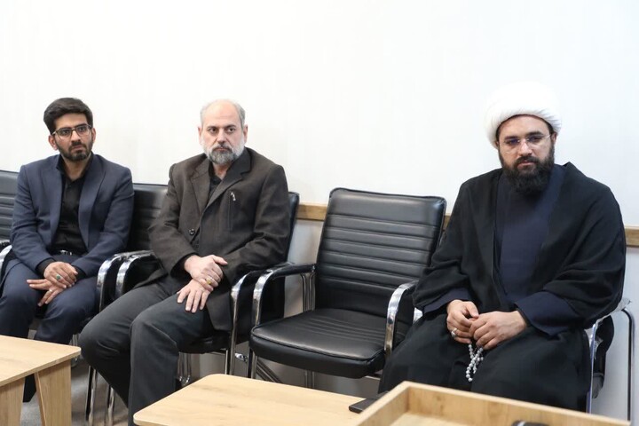 تصاویر/  نماینده ولی‌فقیه در استان سمنان در جلسه قرارگاه مواسات استان سمنان