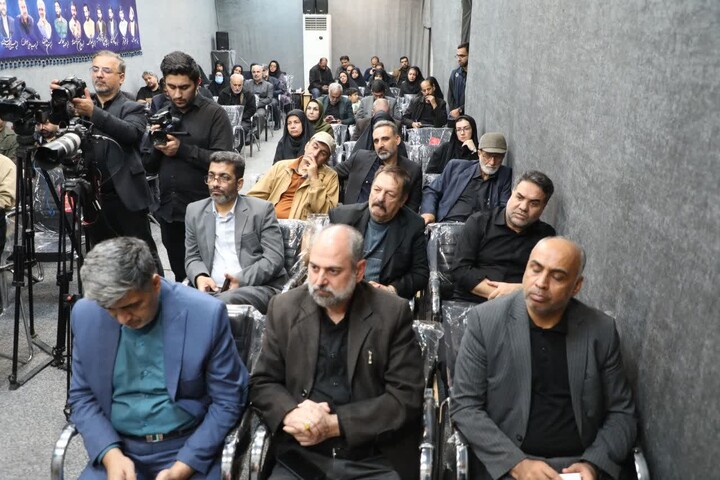 تصاویر/ نماینده ولی‌فقیه در استان سمنان در دیدار با جمعی از اصحاب رسانه و مطبوعات