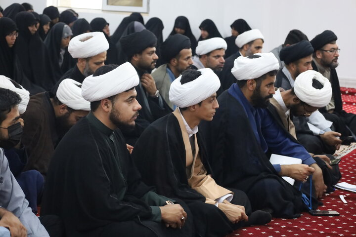 تصاویر/ بیعت طلاب و روحانیون شرق استان هرمزگان با امام امت