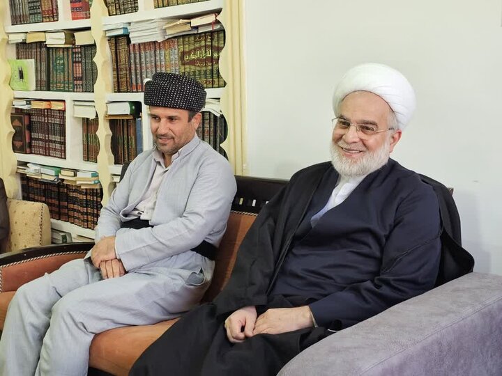 تصاویر/ دیدار نماینده ولی فقیه با ائمه جمعه شهرستان مریوان