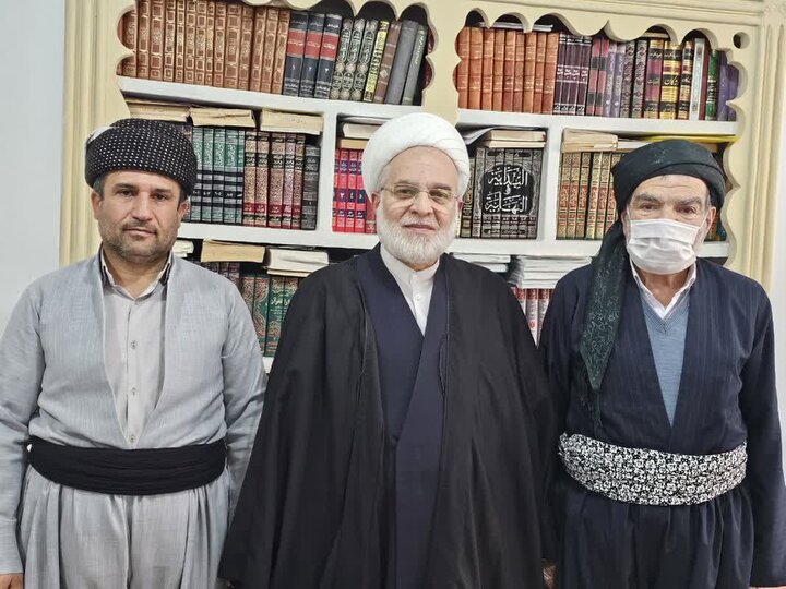 تصاویر/ دیدار نماینده ولی فقیه با ائمه جمعه شهرستان مریوان
