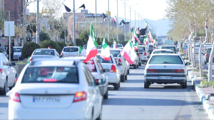 تصاویر/حرکت کاروان خودرویی 26 اسفد در کرمان