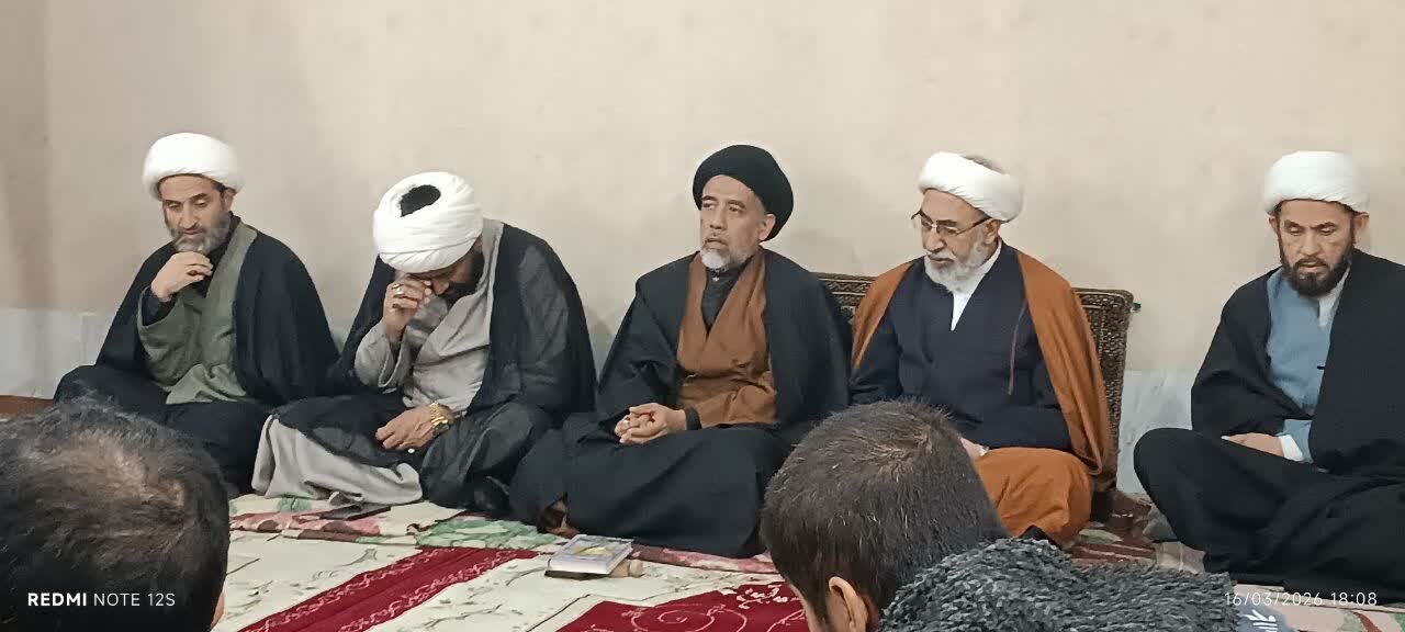 قم المقدسہ: مدرسہ علمیہ امام علی (ع) کی جانب سے رہبر شہید انقلاب اور دیگر شہدائے جنگ ماہ رمضان کے لئے مجلس عزا و فاتحہ خوانی کا اہتمام&nbsp;