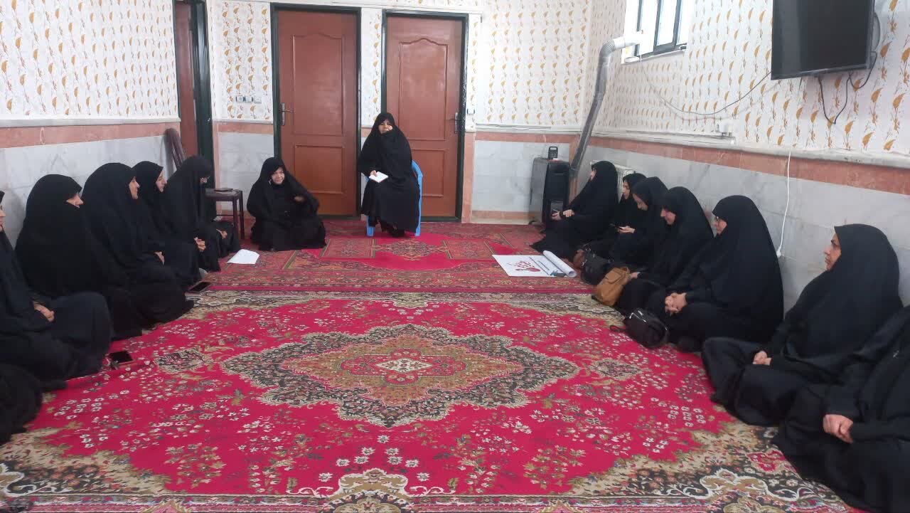 تصاویر نشست جهاد تبیین در مدرسه علمیه فاطمه الزهرا البتول(س) کشکوئیه