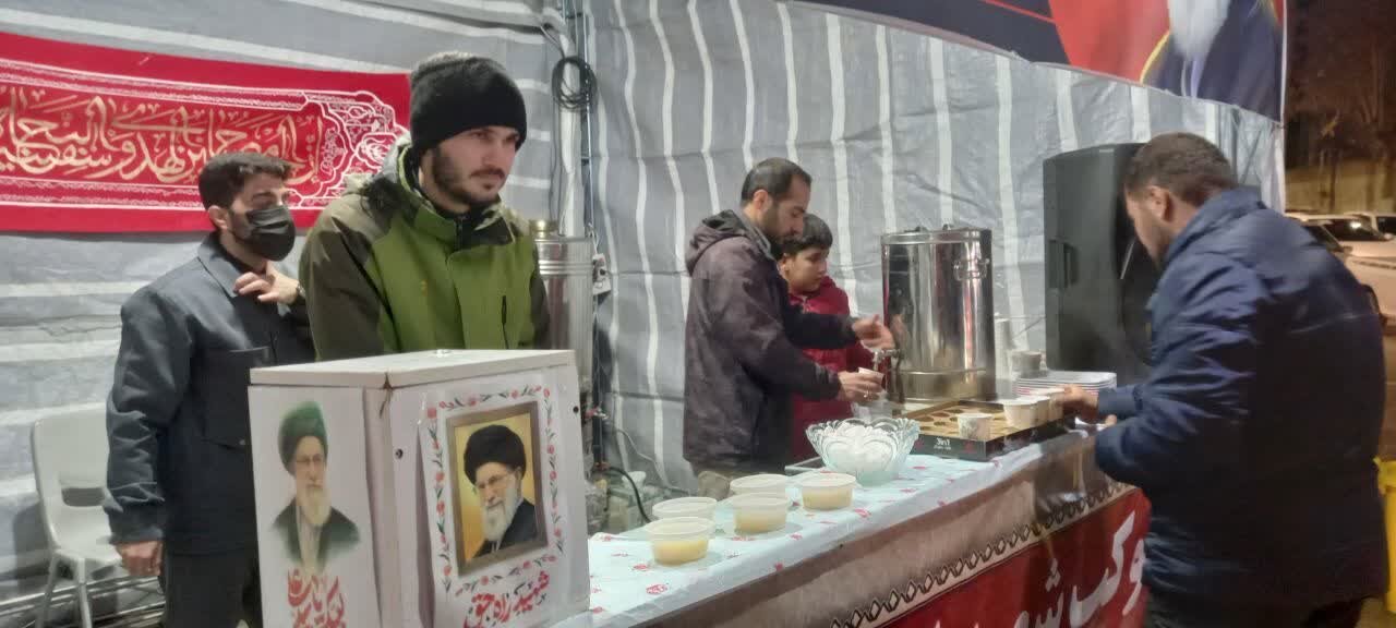 فعالیت های جهادی طلاب مدرسه علمیه خواهران تکاب در جنگ رمضان+ عکس