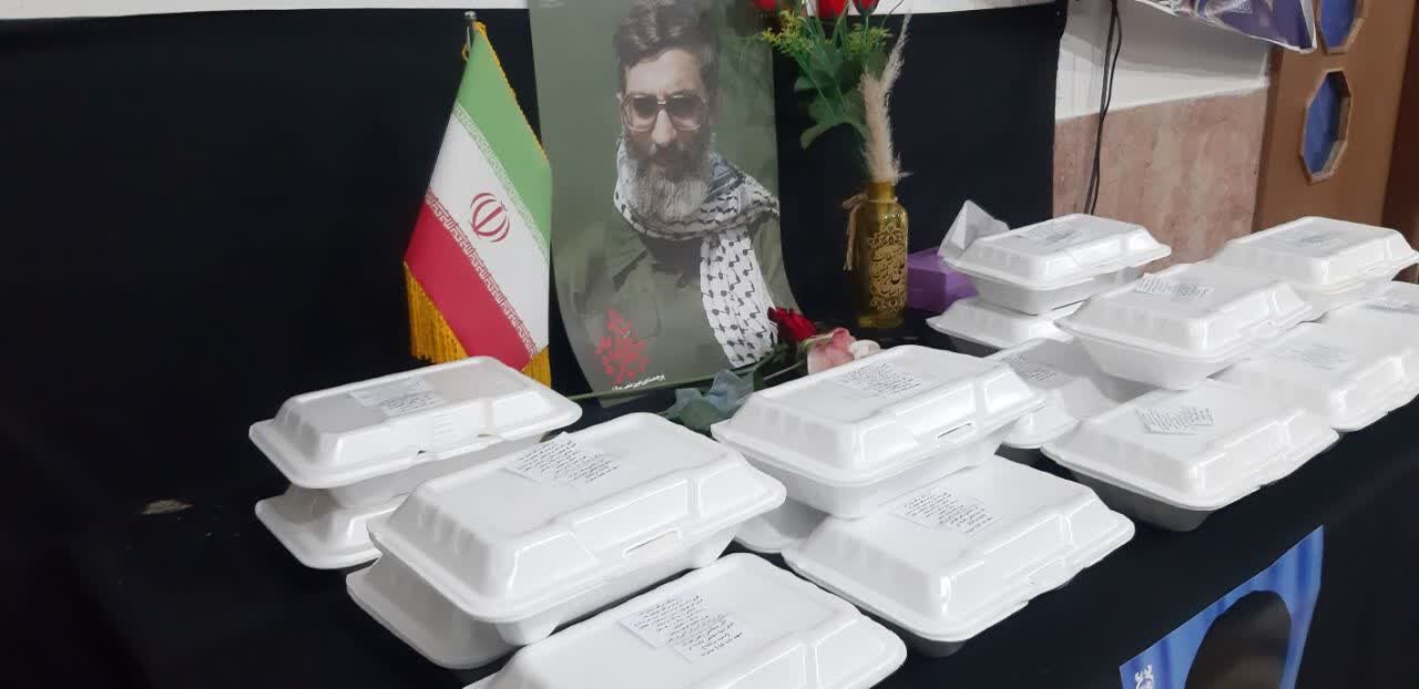 بانوان طلبه مدرسه علمیه الزهرا(س) شهر ماهان در صف مقدم جبهه جهاد رمضان+ تصاویر