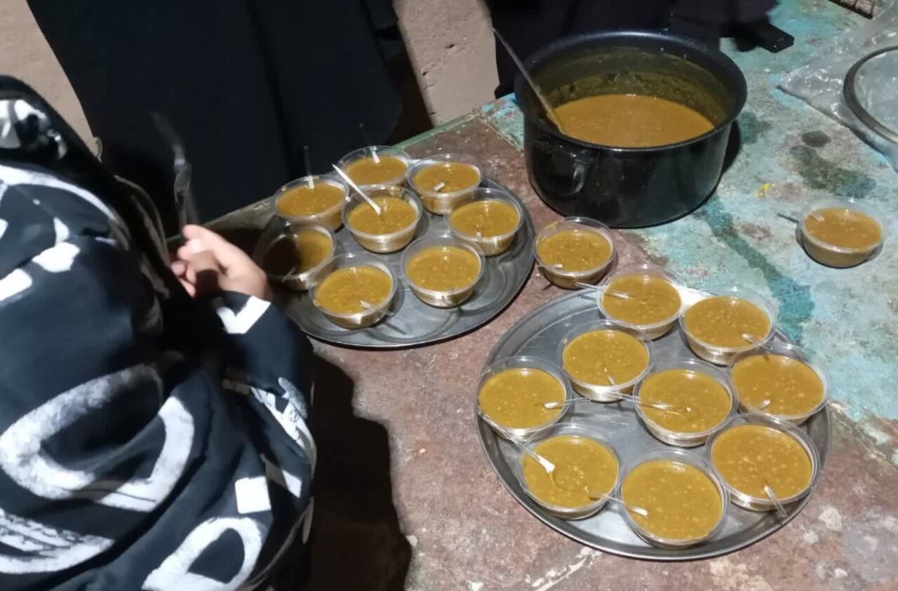 بانوان طلبه مدرسه علمیه الزهرا(س) شهر ماهان در صف مقدم جبهه جهاد رمضان+ تصاویر