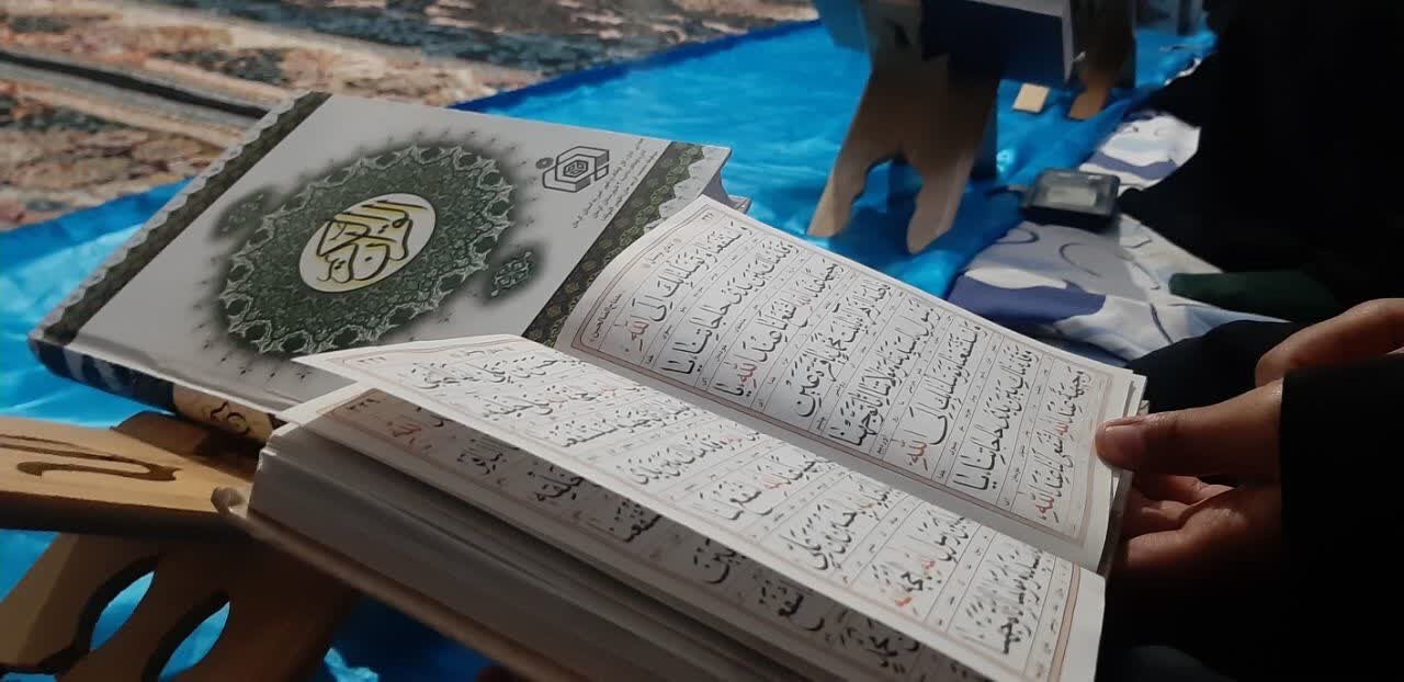بانوان طلبه مدرسه علمیه الزهرا(س) شهر ماهان در صف مقدم جبهه جهاد رمضان+ تصاویر