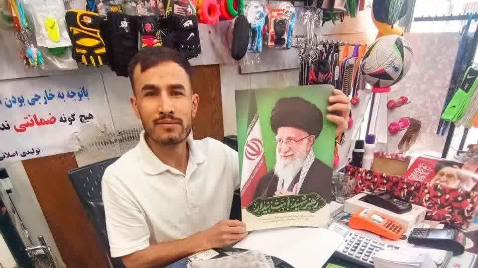 کسبه و بازاریان قم همگام با طلاب جهادگر در خط مقدم دفاع فرهنگی
