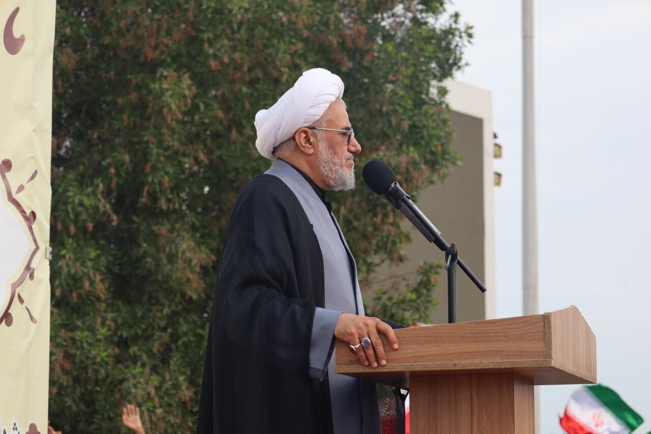 مردم خیابان را رها نخواهند کرد/ انتقام تمام مصیبت‌ها را از آمریکا می‌گیریم