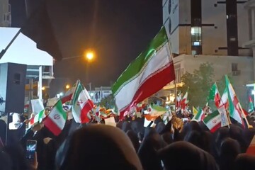 فیلم| اجتماع مردم خورموج برای حمایت از نظام