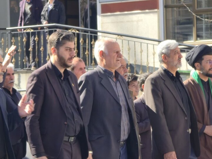 تشییع پیکر شهید فریدونی ولاشجردی در تویسرکان