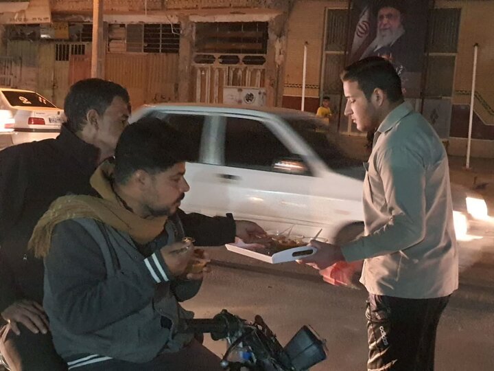 تصاویر/ برگزاری موکب توسط طلاب مدارس علمیه شهرستان زابل