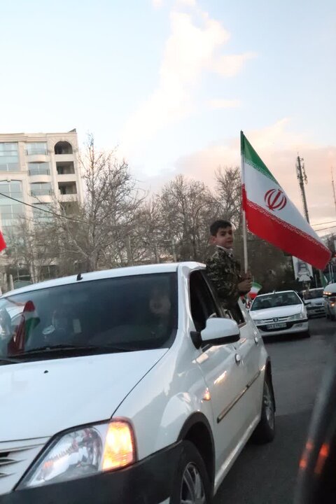 تصاویر/ راه اندازی حرکت و کاروان خودرویی در ارومیه به همت طلاب مدرسه علمیه امام خامنه‌ای