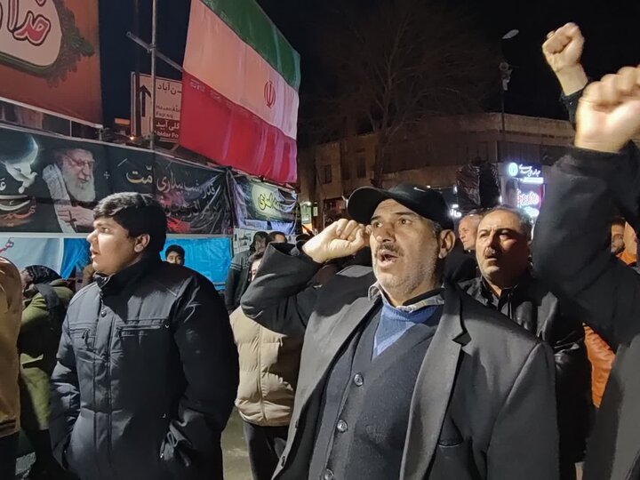 تصاویر/ حماسه حضور و تجدید بیعت مردم سنندج با آیت الله سید مجتبی خامنه‌ای