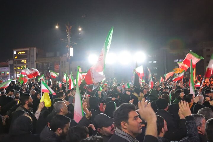 تصاویر/ تجمع پرشور و دشمن‌شکن مردم شهر اسلامشهر در هفدهمین شب شهادت رهبر شهید انقلاب