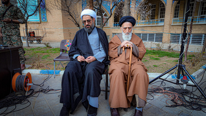 تصاویر/اجتماع طلاب و روحانیون همدان برای بیعت با امام سید مجتبی حسینی خامنه‌ای