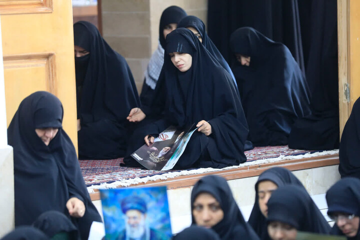 تصاویر| تجدید میثاق بانوان بیرجندی با سومین رهبر جمهوری اسلامی