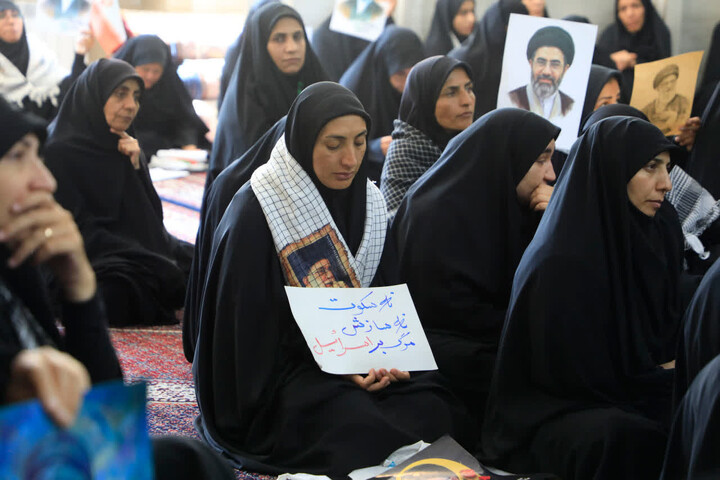 تصاویر| تجدید میثاق بانوان بیرجندی با سومین رهبر جمهوری اسلامی