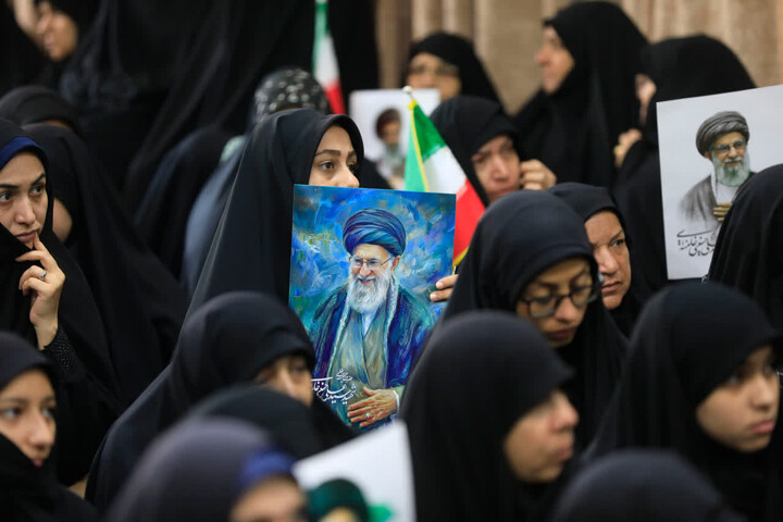 تصاویر| تجدید میثاق بانوان بیرجندی با سومین رهبر جمهوری اسلامی