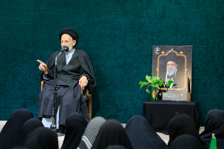 تصاویر| تجدید میثاق بانوان بیرجندی با سومین رهبر جمهوری اسلامی