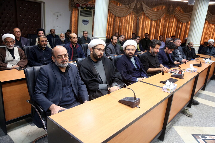 تصاویر/ مراسم بزرگداشت رهبر شهید و بیعت با رهبر در دانشگاه ادیان و مذاهب