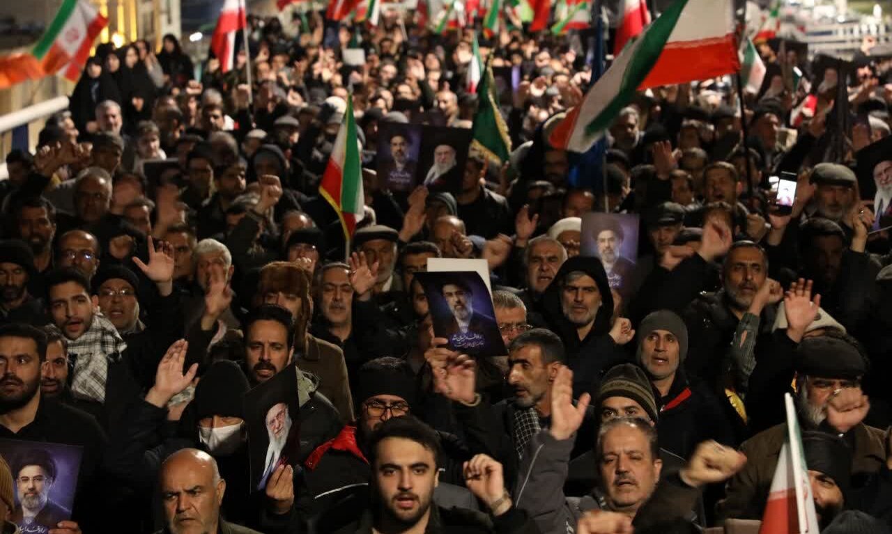 فیلم| تصاویر  هوایی حضور چهارشنبه‌سوز متفاوت شهرکردی‌ها