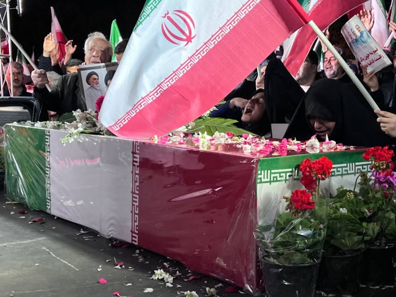 مراسم تشییع پیکر مطهر شهدای جنایات آمریکایی_صهیونی در اصفهان برگزار می‌شود