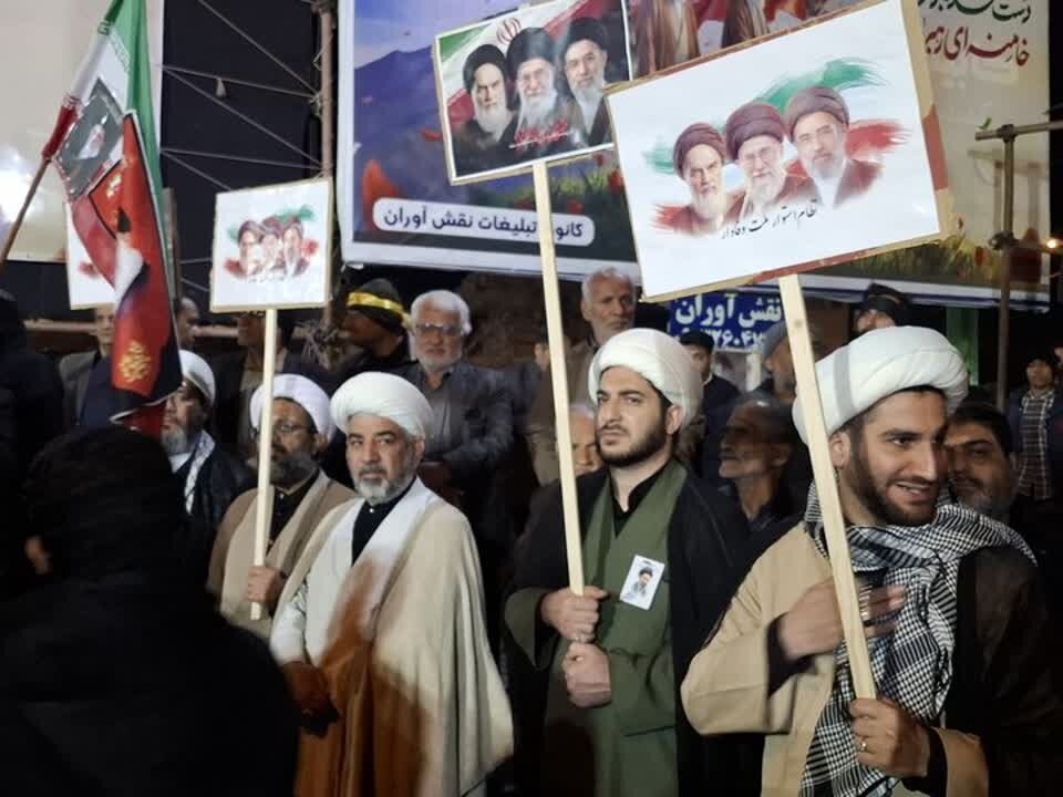 تا پایان جنگ و تا هر زمان که لازم باشد، در میدان و خط مقدم جبهه نبرد فرهنگی و در خدمت به دین و انقلاب و مردم حاضریم