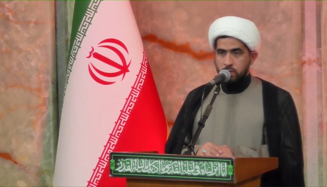 حضور گسترده مردم، مهم‌ترین عامل شکست نقشه‌های دشمن است
