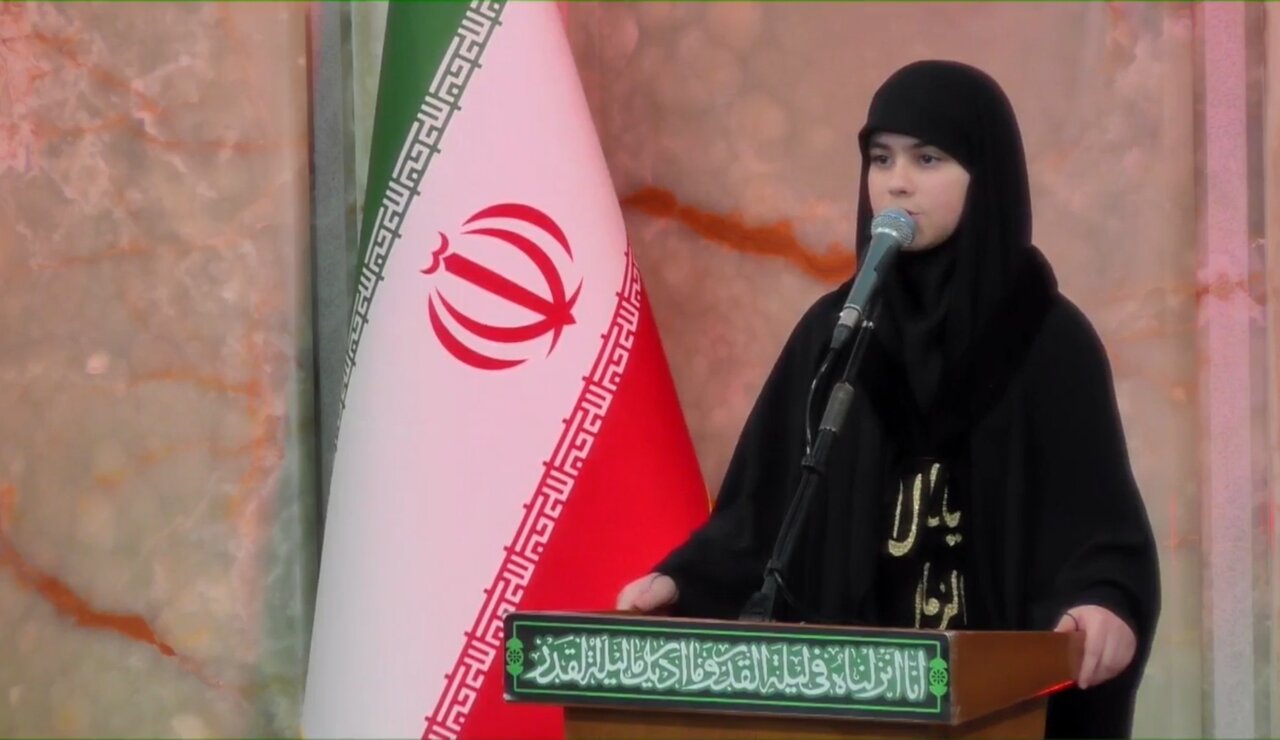مراسم حماسی بیعت بانوان مشهدی با رهبرمعظم انقلاب اسلامی آیت الله خامنه ای