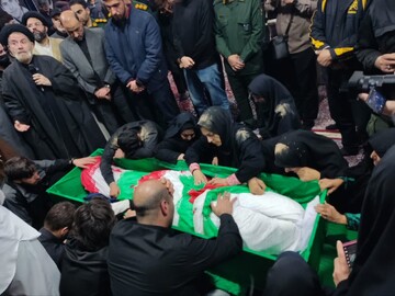 تشییع پیکر دو شهید مدافع وطن در لرستان
