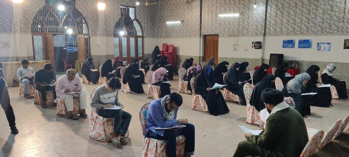 لکھنو: “دین اور ہم” کے دسویں دور میں نوجوانوں کا جوش و خروش/ 150 طلبہ و طالبات نے امتحان دیا